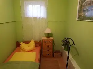 Ferienwohnungen und Wohnungen für Monteure / Monteurwohnungen in Sandborn